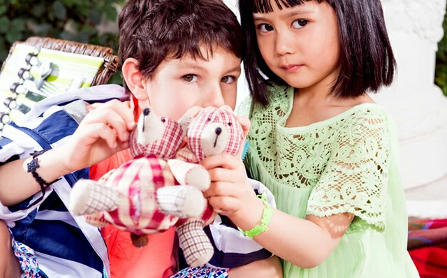 Les bracelets en tissu pour les enfants : Colorés, amusants et durables bracelet ourson avec peluche