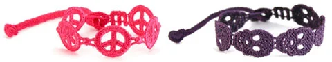 Les Bracelets en Tissu pour les festivals de musique : L'Accessoire indispensable bracelets brodes signes paix rose violet ajustables