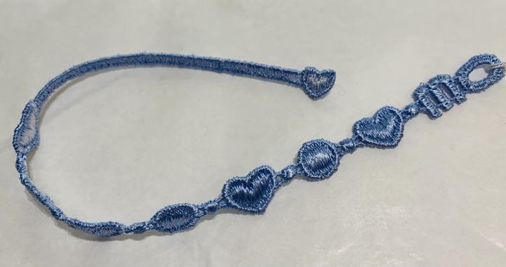 Bracelet en Tissu pour homme à Noël : Des cadeaux uniques et tendances Bracelet bleu macrame coeurs