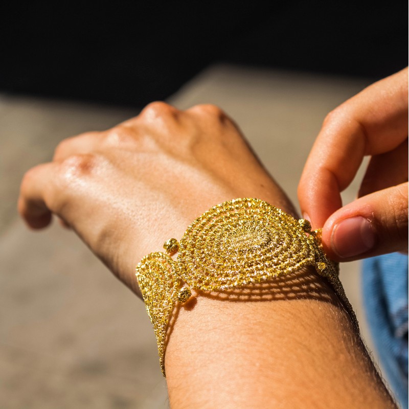 Bracelet fantaisie femme, l'intérêt d'opter pour le modèle ajustable