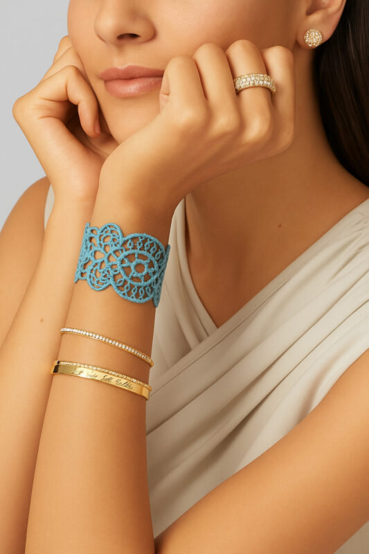 Bracelet en tissu large mistinguette