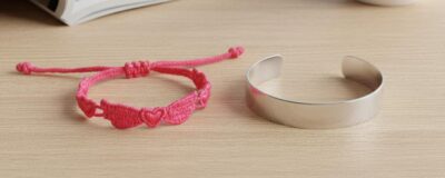 Bracelet femme rigide ou bracelet en tissu