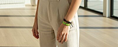 Porter un ensemble bracelets femme