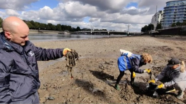 1769400882 768 Boucles doreilles abstraites en plastique recycle par ellybead