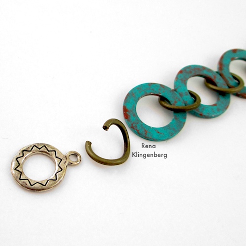 Tutoriel sur la fixation du fermoir au bracelet Patina Hardware par Rena Klingenberg