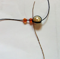 1770670918 660 Brick stitch autour dune perle