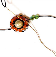 1770670926 846 Brick stitch autour dune perle