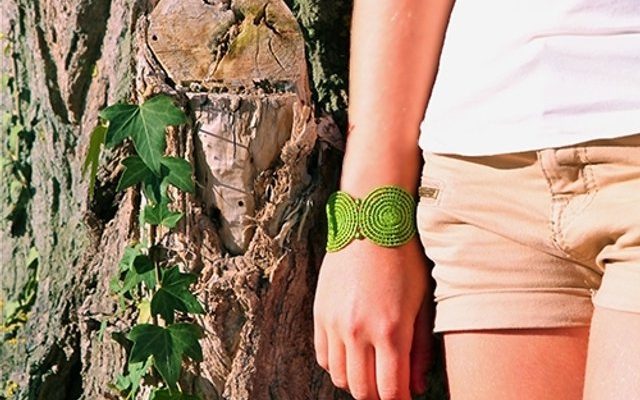 bracelet-vert-tresse-main-style-nature-printemps